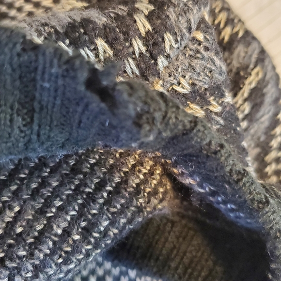 Free People Cropped Oversized Sweater - Picture 6 of 7